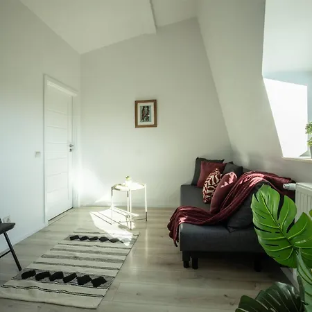 Centric Rooftop 4 Bedroom Premium *